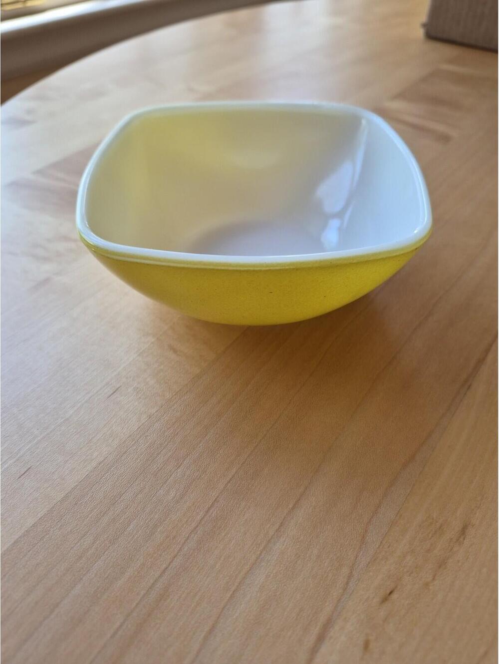 Vintage Pyrex Yellow Square Hostess Bowl 12oz #410 Ovenware